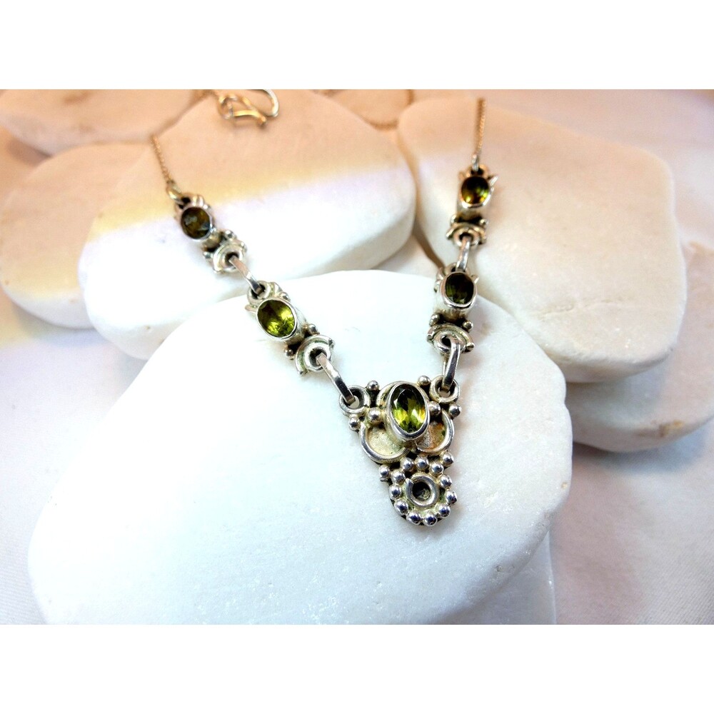 VTG Sterling Silver Peridot Drop 17" Necklace